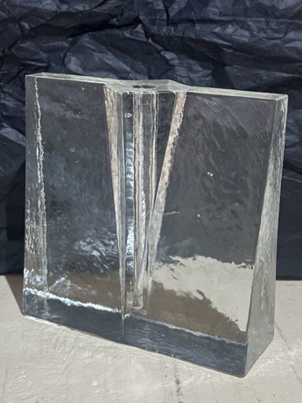 RARE 1960s Mid-century Modern Ice Glass Solifleur Bud Vase Geometric Brutalist